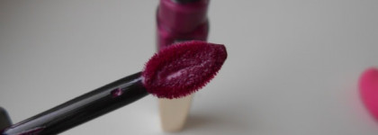 Блеск-флюид L'Oreal Colour Riche Caresse Wet Shine Stain в оттенке 402 Milady