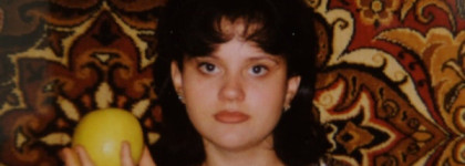 А-ля 90-е или краткий курс истории с помадой Mac Frost Lipstick Viva Glam Rihanna 2