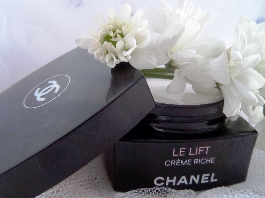 Chanel le lift крем для коррекции морщин и упругости кожи вокруг глаз