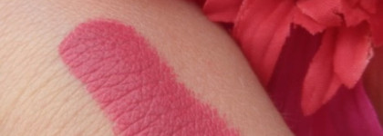 Как ягода-малина меня в корнер Givenchy заманила.Помада Givenchy Le Rouge Intense Color Sensuously Mat Lip Color в оттенке 315