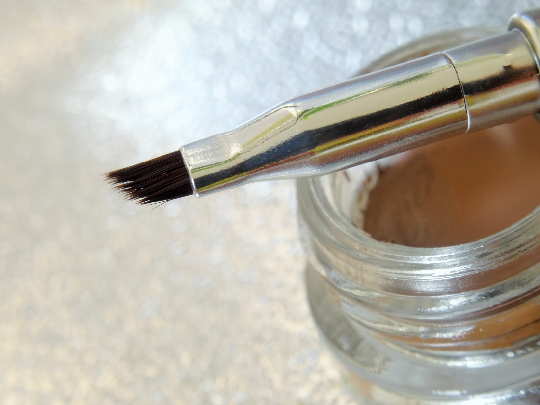 Benefit high brow glow карандаш под бровь