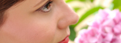 Знаменитый цветок Sisley. Румяна L'Orchidee Highlighter Blush with white lily