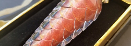 Без "пьянящего" восторга. Christian Louboutin Loubilaque Lip Gloss Dollydola 408L Блеск для губ в оттенке 408L "винная ягода"