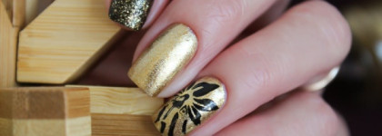 China Glaze 81491 "Bat my eyes" и China Glaze 81398 "Mingle with kringle"