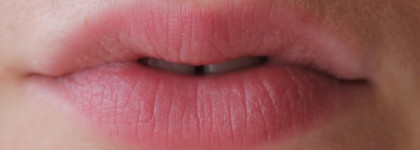 Из серии "ни о чем". Лак для губ ArtDeco Lip Lacquer в оттенке Frangible Rose №15 