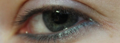 Одинаково ли хороши? Тушь Chanel Le Volume De Chanel Mascara в оттенке #10 Noir и в оттенке # 20 brun (waterproof)
