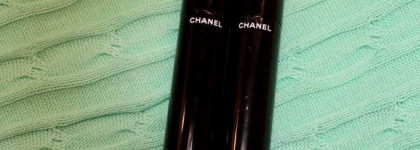 Одинаково ли хороши? Тушь Chanel Le Volume De Chanel Mascara в оттенке #10 Noir и в оттенке # 20 brun (waterproof)