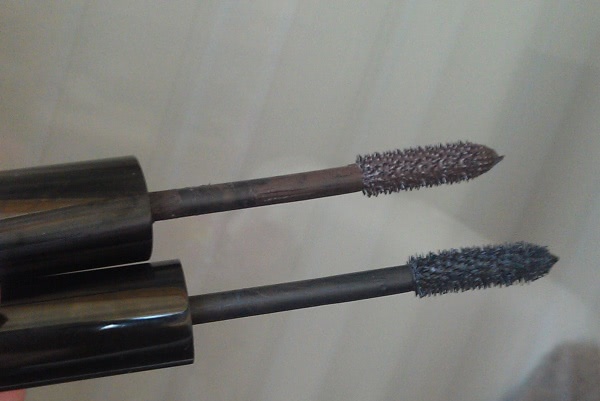 Одинаково ли хороши? Тушь Chanel Le Volume De Chanel Mascara в оттенке #10 Noir и в оттенке # 20 brun (waterproof)