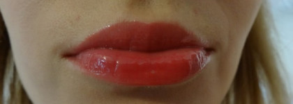 Дикая роза или блеск для губ Lumene Wild Rose Volume Lip Gloss #22