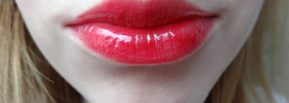 Блеск для губ Max Factor Colour Elixir Gloss, оттенок 30 Captivating Ruby - красная ягодка