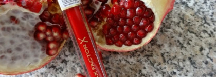 Блеск для губ Max Factor Colour Elixir Gloss, оттенок 30 Captivating Ruby - красная ягодка