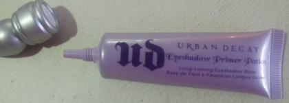 Долгожданная база для теней Urban Decay Eyeshadow Primer Potion или мое великое разочарование
