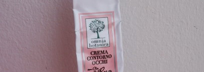 Идеальный крем для глаз - существует? Yes to carrots Moisturising eye cream и Omnia Botanica Crema Contorno Occhi con Olio di Rosa Mosqueta