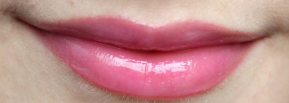 Лаковый глянец с Revlon Super Lustrous Lip Gloss 220 Fuchsia Finery