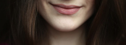 Лаковый глянец с Revlon Super Lustrous Lip Gloss 220 Fuchsia Finery