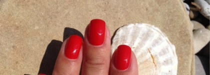 Жаркий красный Maxfactor Glossfinity #85 Cerise