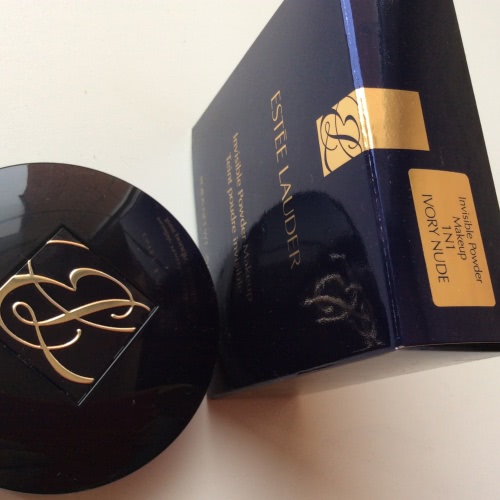 Компактная пудра Estee Lauder Invisible Powder Makeup 1N1 Ivory Nude