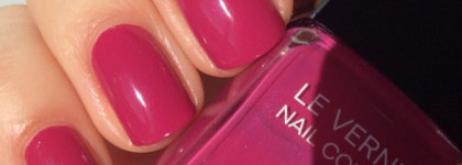 Chanel Le Vernis Nail Colour # 643 Desirio