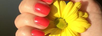 Теплая весна с Dior Vernis Couture Colour Gel Shine And Long Wear Nail Lacquer #660 Glory