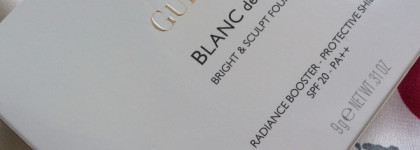 Guerlain Blanc De Perle Bright&Sculpt Foundation Radiance Booster - Protective Shield SPF 20 - PA++ #01 Beige Pale