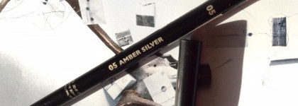 Guerlain Eye Pencil 05 Amber Silver & Guerlain Colour Lacquer Long-Lasting Colour & Shine 860 Madame Batifole