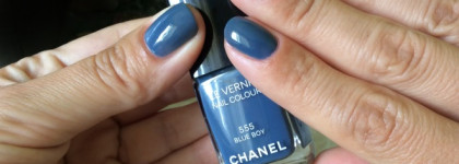 Chanel le vernis nail colour # 555 Blue Boy