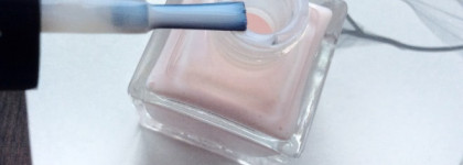 Фарфоровый маникюр: Anny nail polish 925 No more yellow nude и Mertz Manicure 602