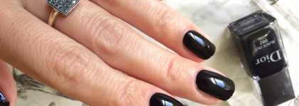 Dior Vernis Couture Colour Gel Shine And Long Wear Nail Lacquer #982 Black Out, #892 Be Dior