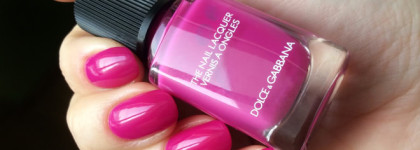Моя любовь - Dolce & Gabbana Intense Nail Lacquer #235 Passione