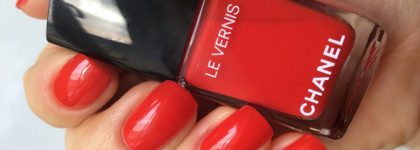 Chanel Coco Code Spring 2017 Makeup - Chanel Le Vernis Longwear Nail Colour 546 Rouge Red