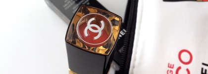 Chanel: Помада-блеск и Гель для бровей