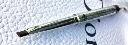 Dior: Карандаш для бровей и блеск для губ