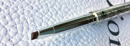 Dior: Карандаш для бровей и блеск для губ