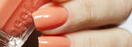 Essie - Resort Fling