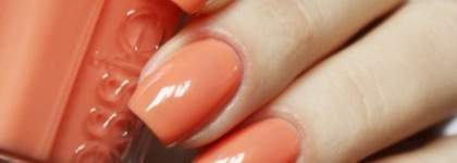 Essie - Resort Fling