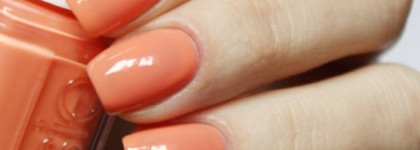 Essie - Resort Fling