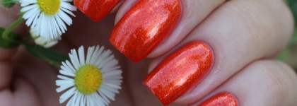 China Glaze - Riveting