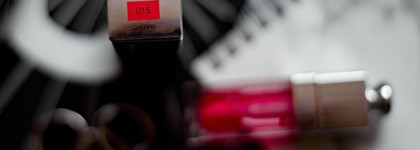 Зеркальный блеск и восстановление губ с маслом для губ Dior Addict Lip Glow Oil в оттенке 015 Cherry