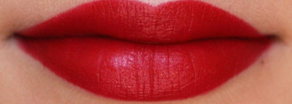 Русская маковка MAC Matte Lipstick Russian Red
