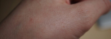 Andalou Naturals  Ultra Sheer Daily Defense Facial Lotion with SPF 18