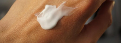 Лавандовые поля с увлажняющим лосьоном для рук L'Occitane Lavender Moisturizing Hand Lotion