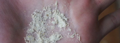 Нежно и эффективно. Маска-скраб для сухой кожи «Овсянка» от Клеоны