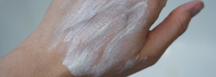 Сложные отношения с Apivita Age Defense Illuminating Day Cream SPF30