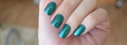 I love London: рождественский Гринч, nail lacquer Butter London Thames