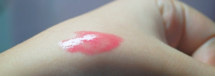 Artistry® Lip Gloss – Full Coverage в тонах Raspberry Sparkle, Nectar, Golden Blush