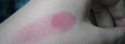 Один день из жизни красавчика Catrice Liquid Lip Tint в оттенке 030-Are You Red-y?