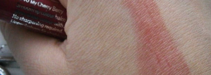 Нежный, невесомый Pure Shine Color Lip Balm от Catrice #040 My Cherry Berry