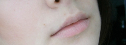 Карандаш для объема губ Eva Mosaic Make Up Lips Lip Lainer в оттенке "Жемчуг"