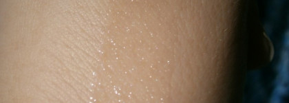 Eva Mosaic: когда все, что нужно - это бережный уход для губ и выразительный взгляд