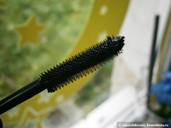 Тушь для ресниц Revlon Photoready 3D Volume #001 Noir Intense